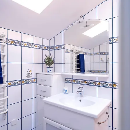 Agape Apartman Hvar דירה *