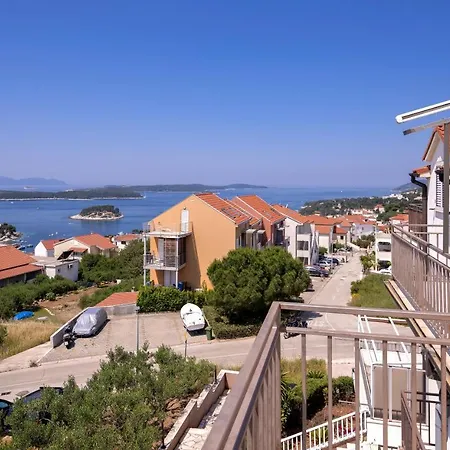 شقة Agape Apartman Hvar هفار